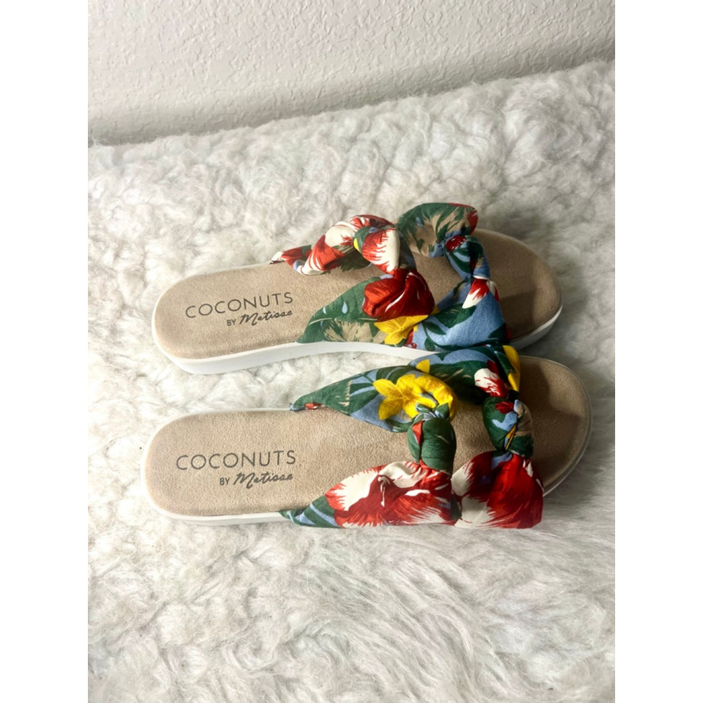 Coconuts by Matisse Tropical Knot Fabric Upper Women Size 9M - Picture 4 of 7